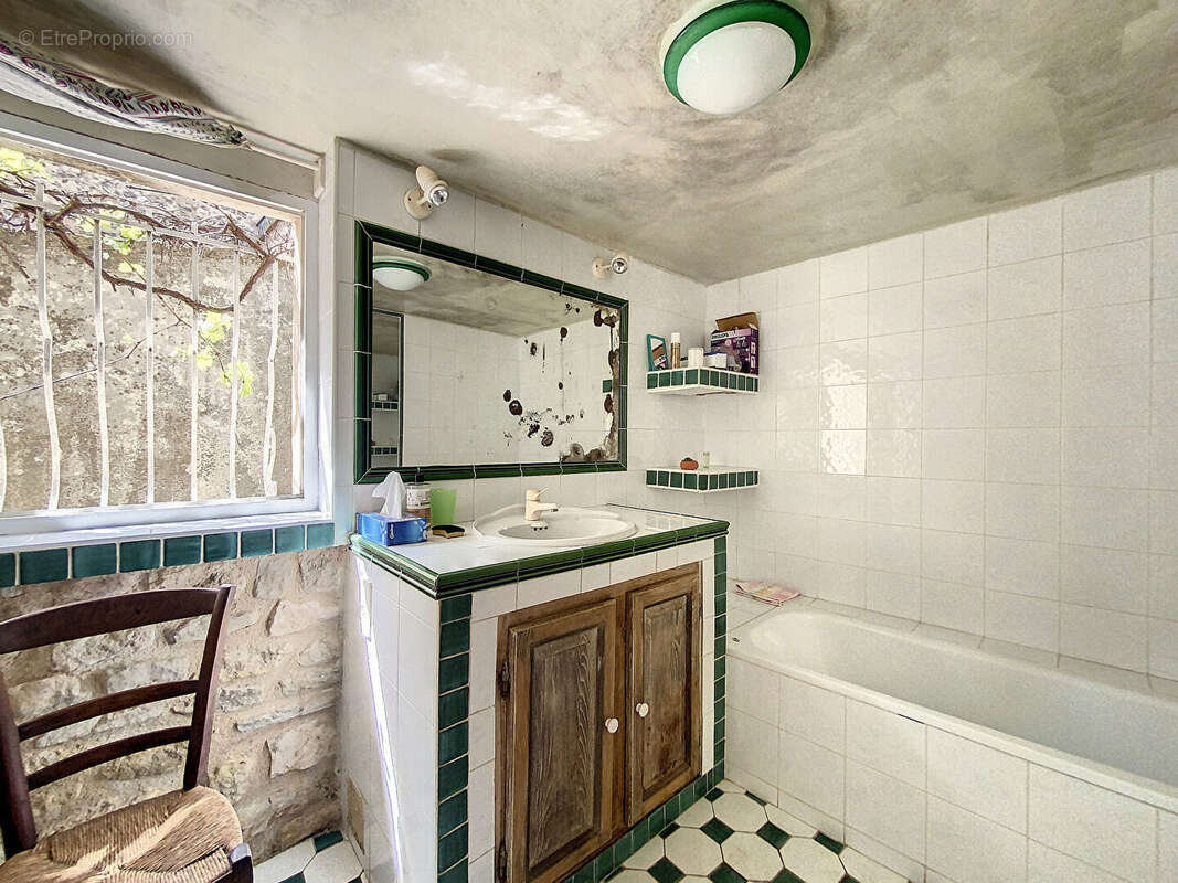 Maison à LA MOTTE-D&#039;AIGUES