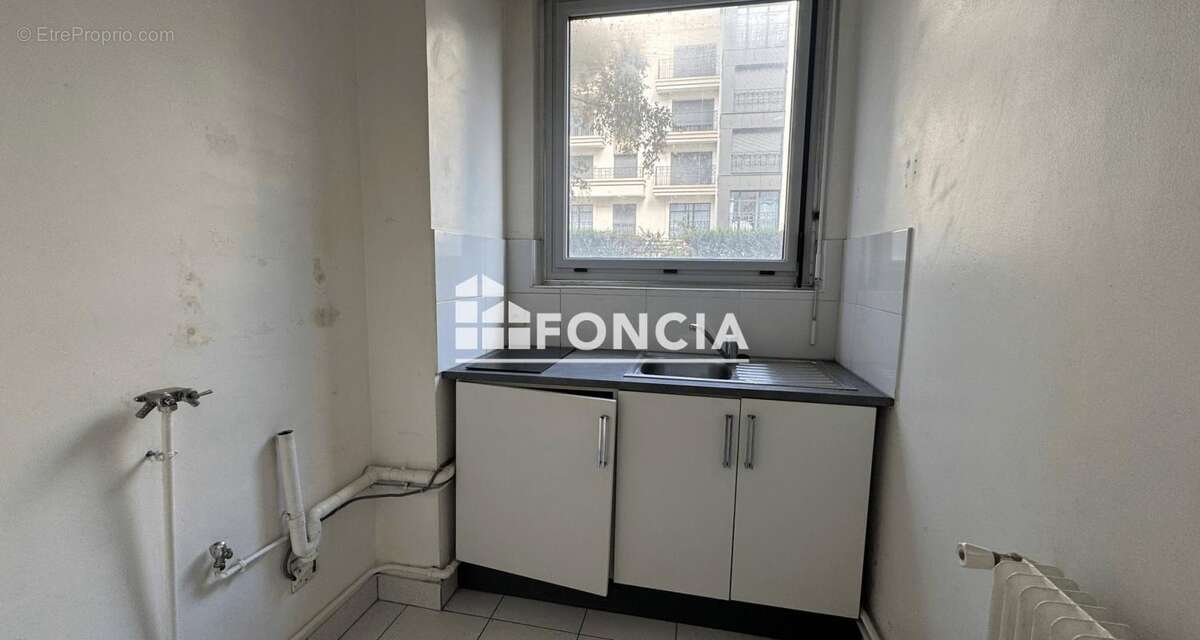 Appartement à LEVALLOIS-PERRET