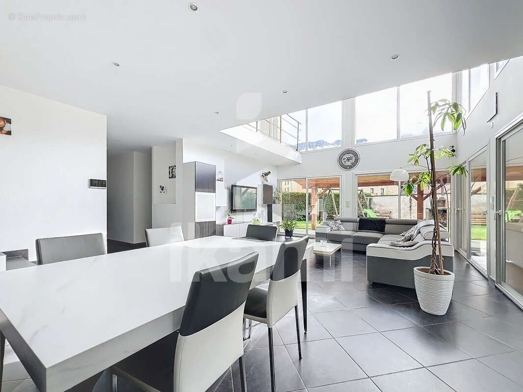 Maison à SAINT-GERVAIS