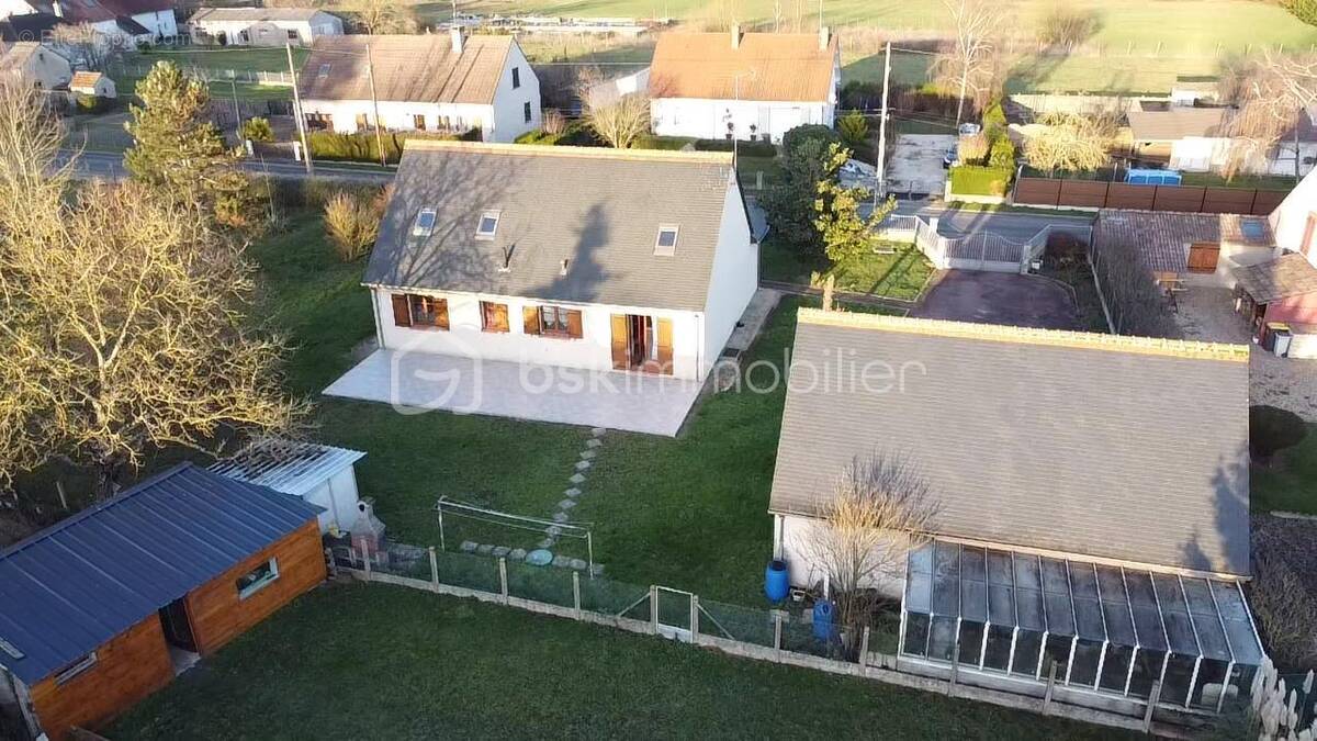 Maison à BELLEGARDE