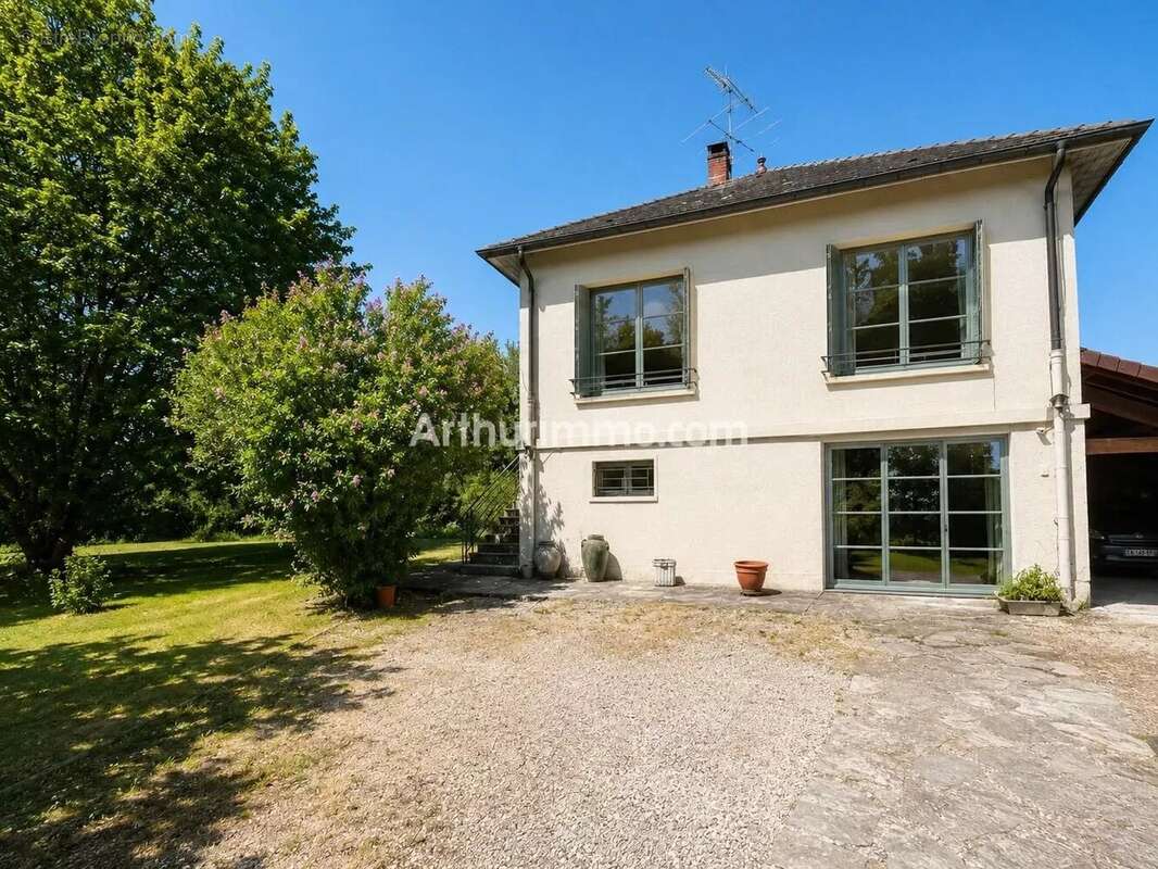 Maison à BLETTERANS