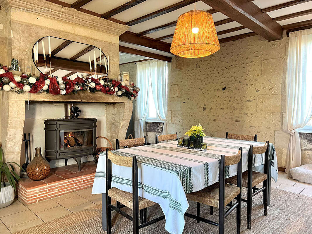 Maison à SAINT-PRIVAT-DES-PRES