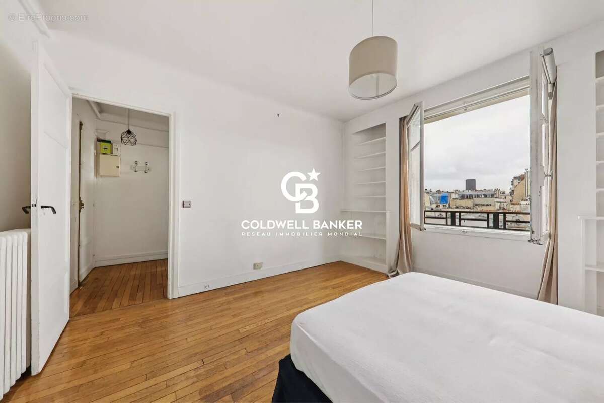 Appartement à PARIS-7E