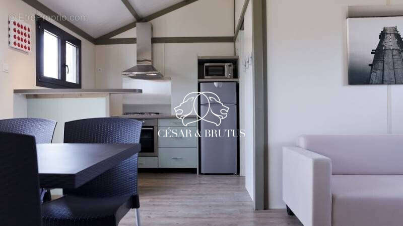 Appartement à MEYZIEU