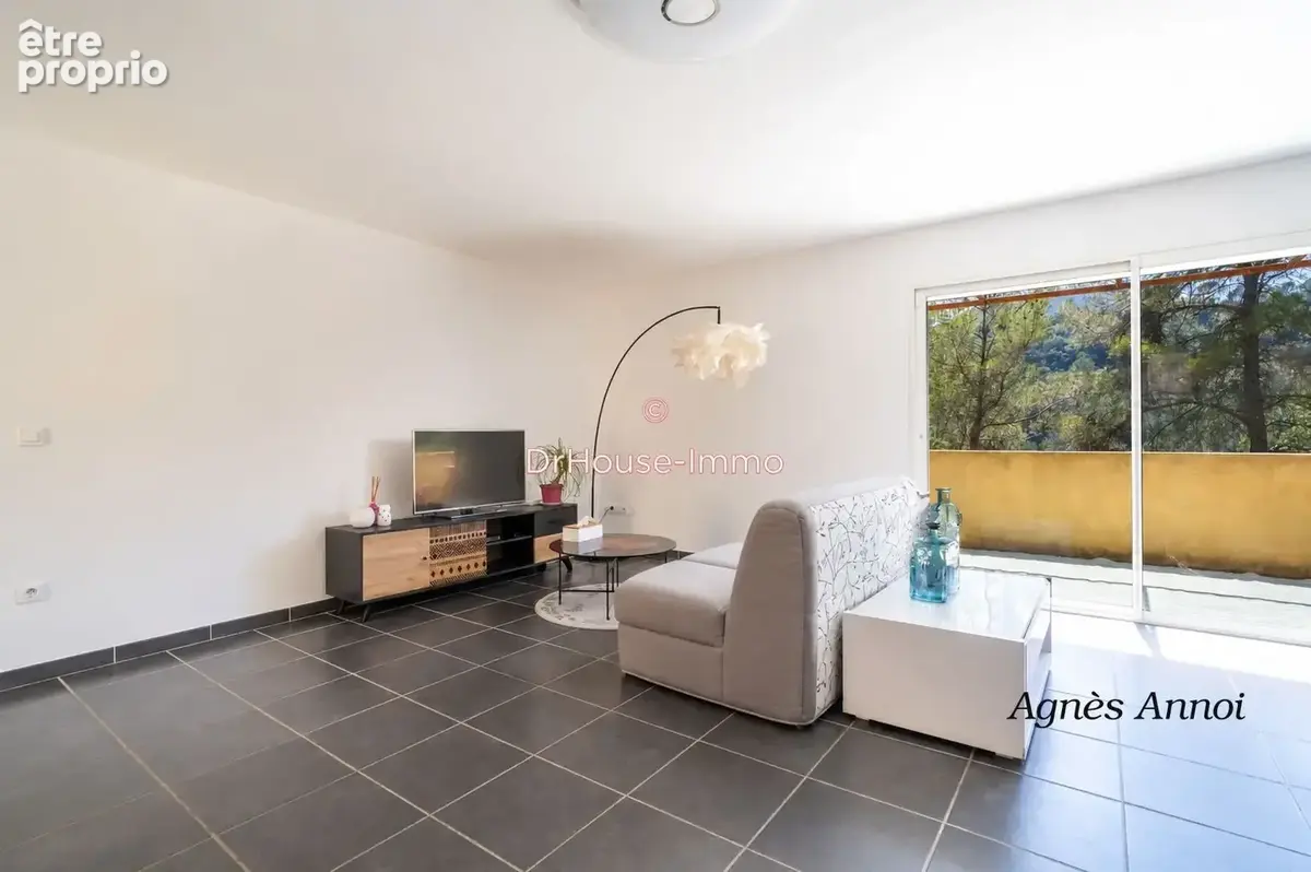 Maison 5 pièces 160 m² à vendre à Belgentier (83210) - photo 96