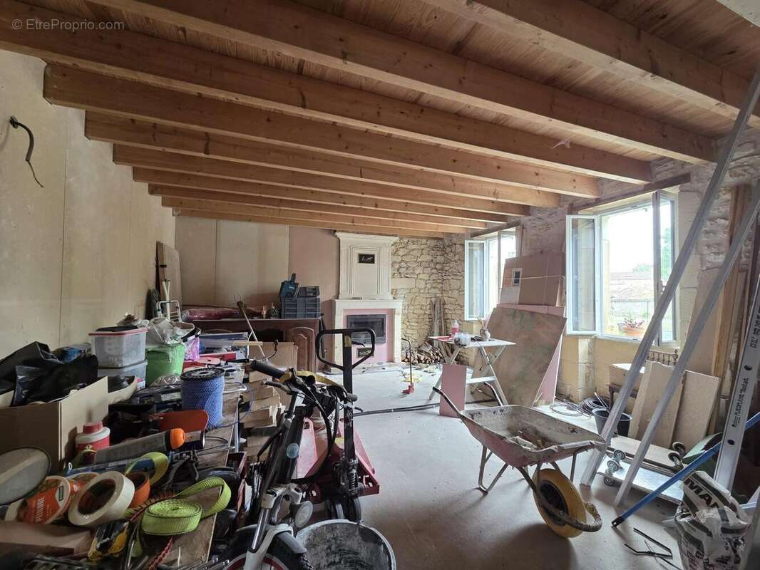 Maison 133 m² à Saint-Germain-Du-Seudre  - photo 6