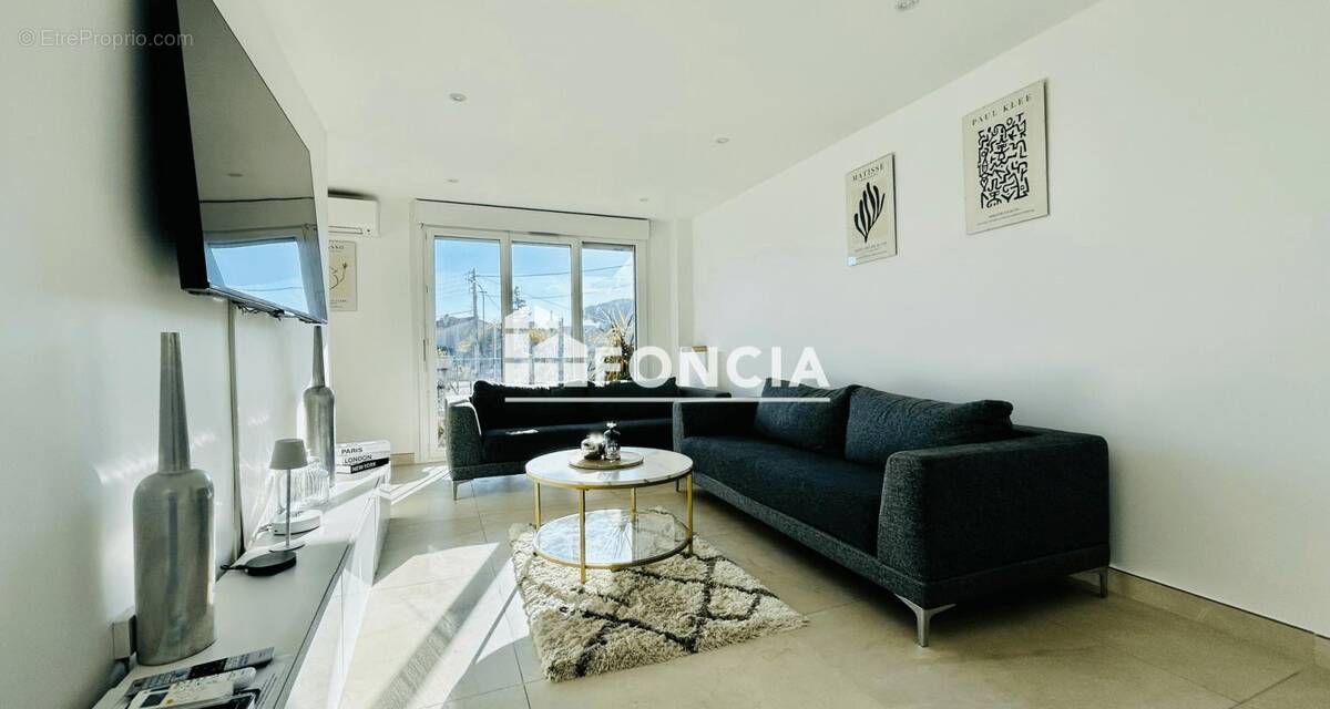 Appartement à FREJUS