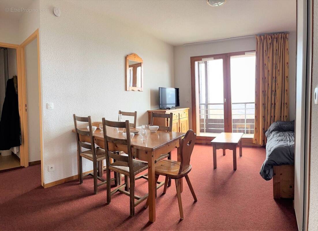 Appartement à LE CHATEL