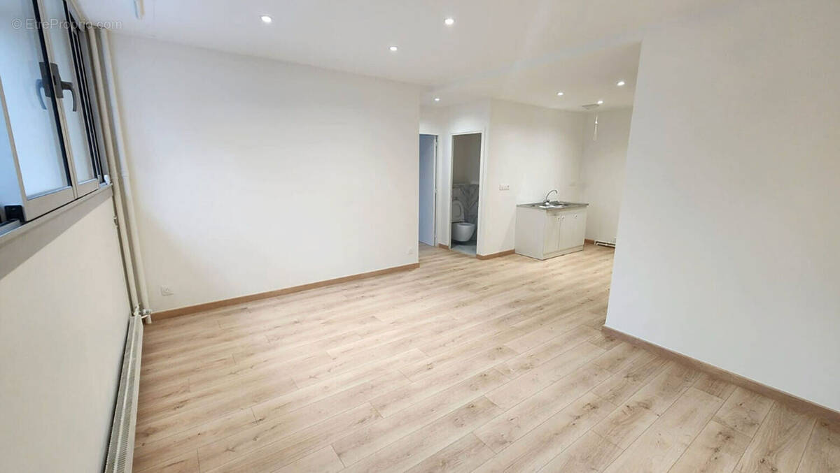 Appartement à PARIS-12E