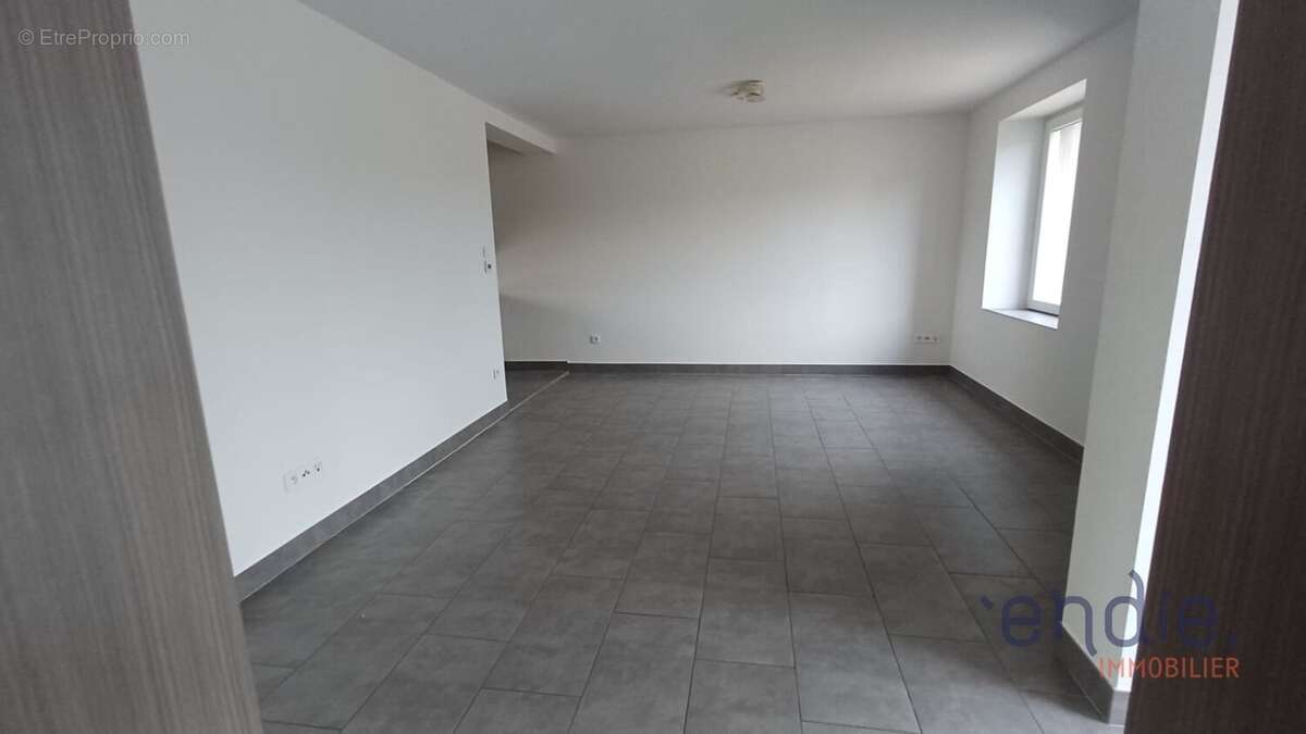 Maison de caractère avec dépendance de 150 m²  Terrain de 27,26 ares - photo 8