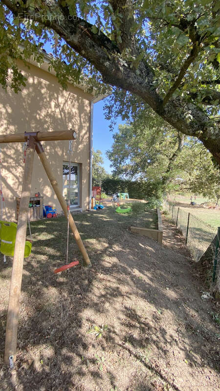 Appartement à SAINTE-CONSORCE