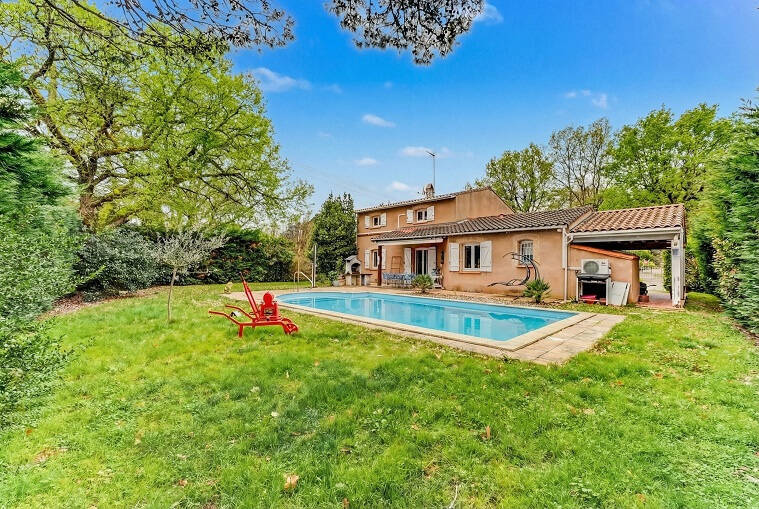 Maison à MONTAIGUT-SUR-SAVE