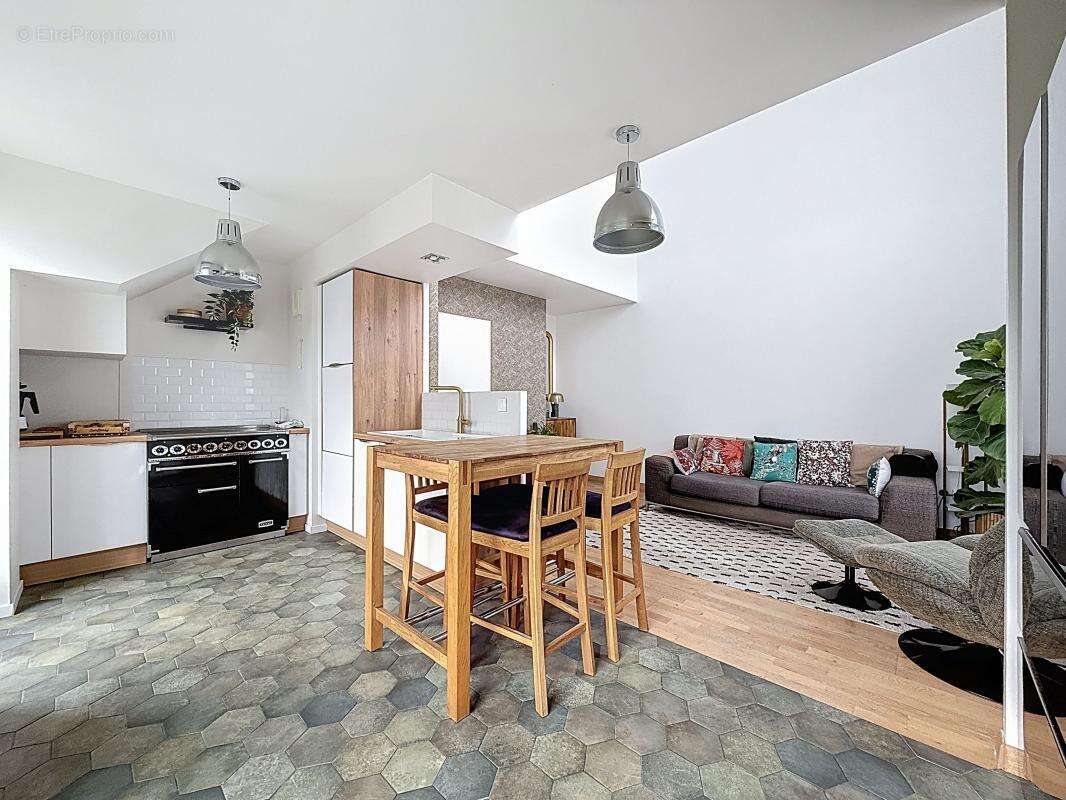 Appartement à MONTIGNY-LE-BRETONNEUX