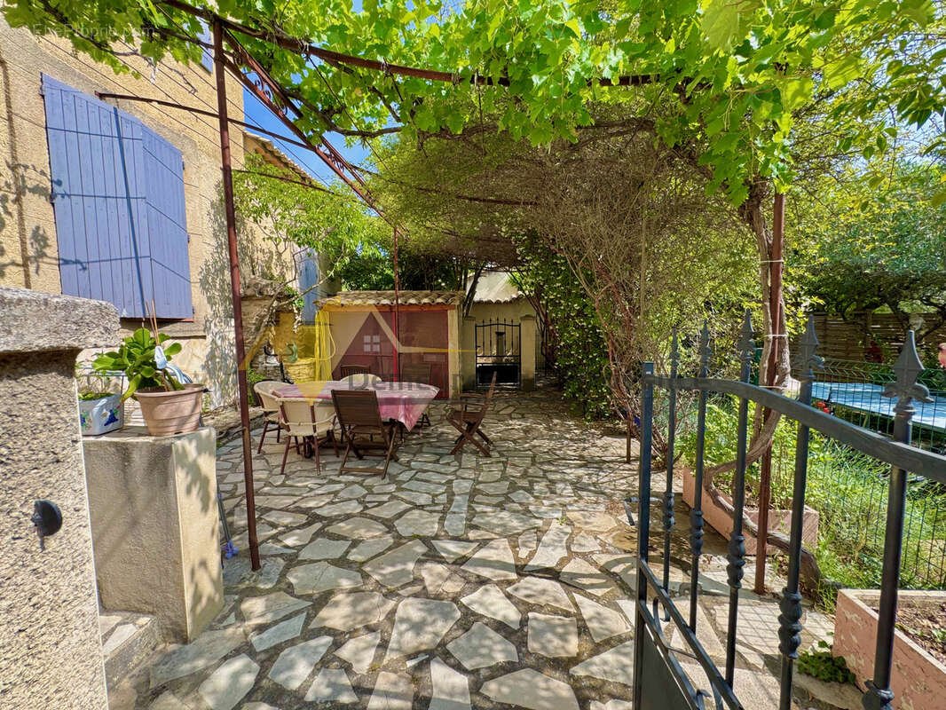 Appartement à SABLET