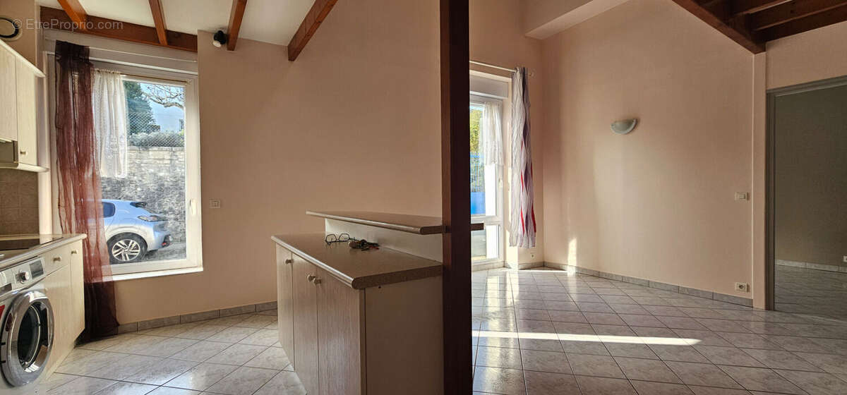 Appartement à SAINTES