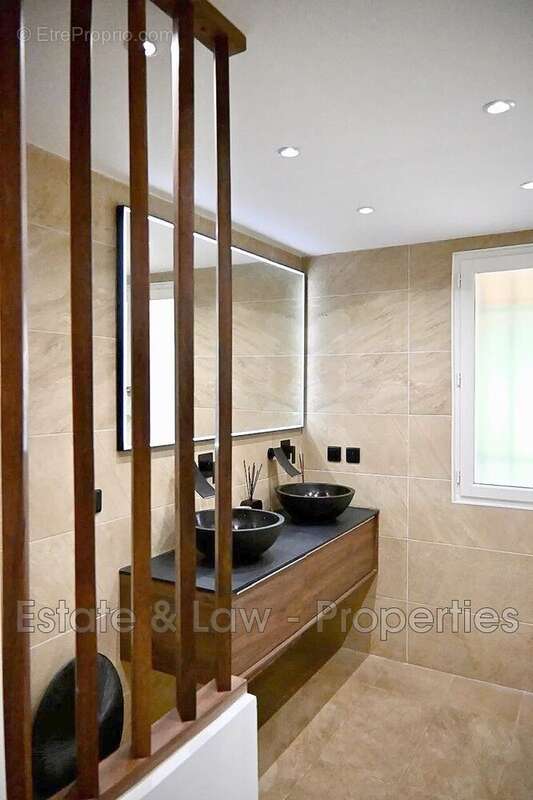 Maison 120 m² à Cotignac  - photo 8
