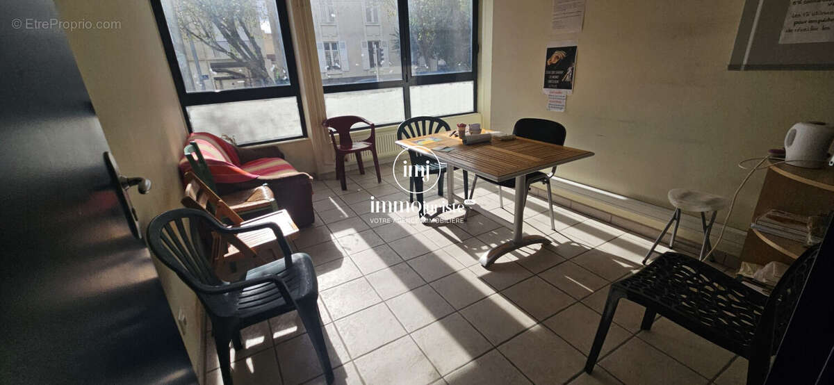Commerce 277 m² à Limoges  - photo 6