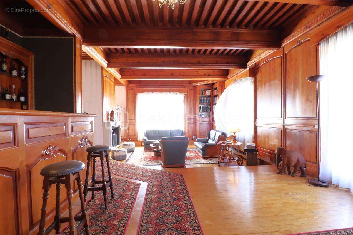 Propriété 7 pièces, 230 m² et 9070 m² de terrain - photo 6