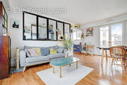 Appartement à PARIS-10E