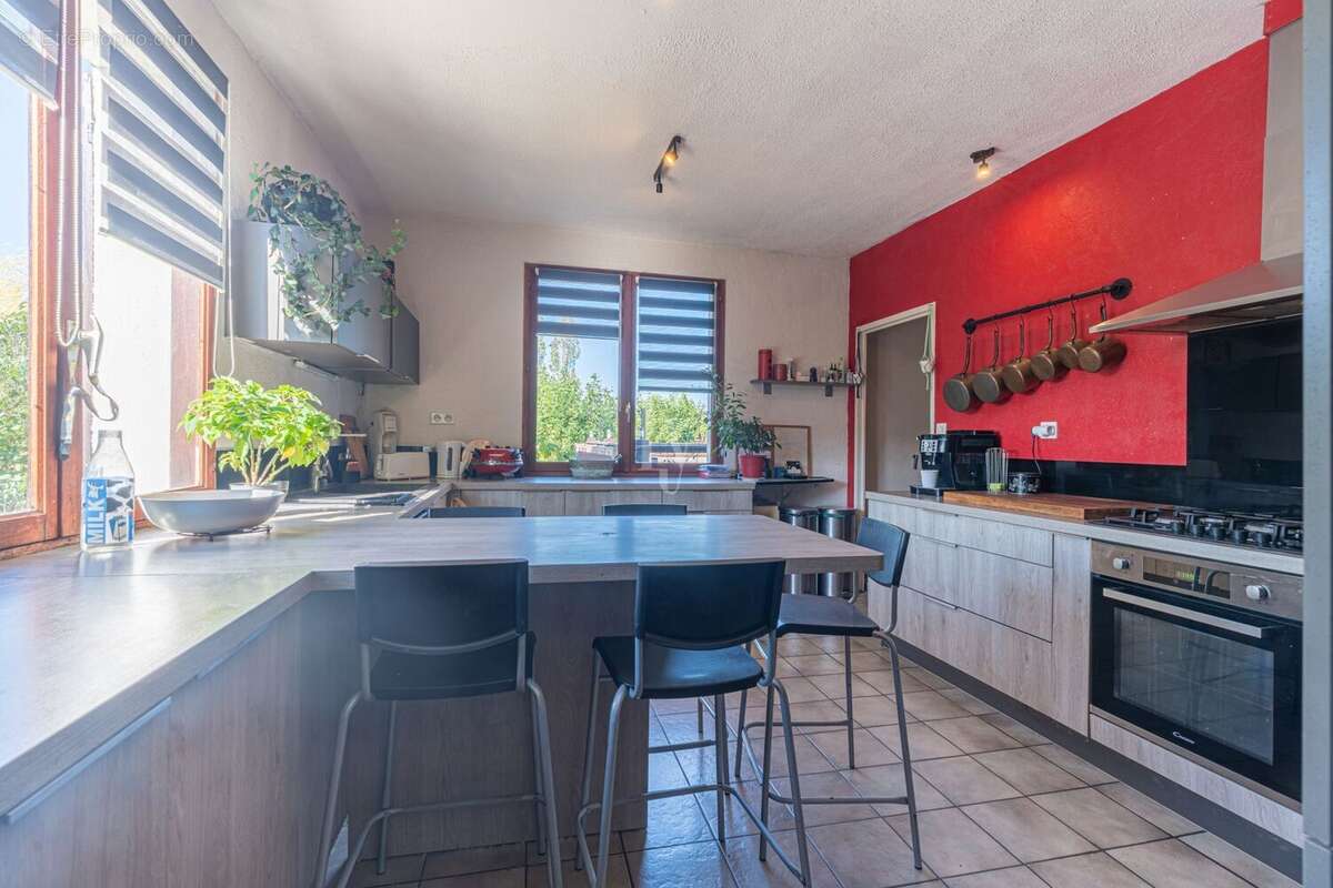 Maison à CHATEAUPONSAC