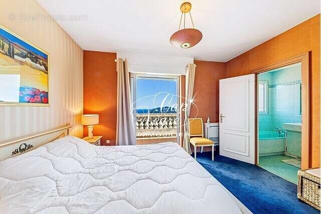 Maison à MANDELIEU-LA-NAPOULE