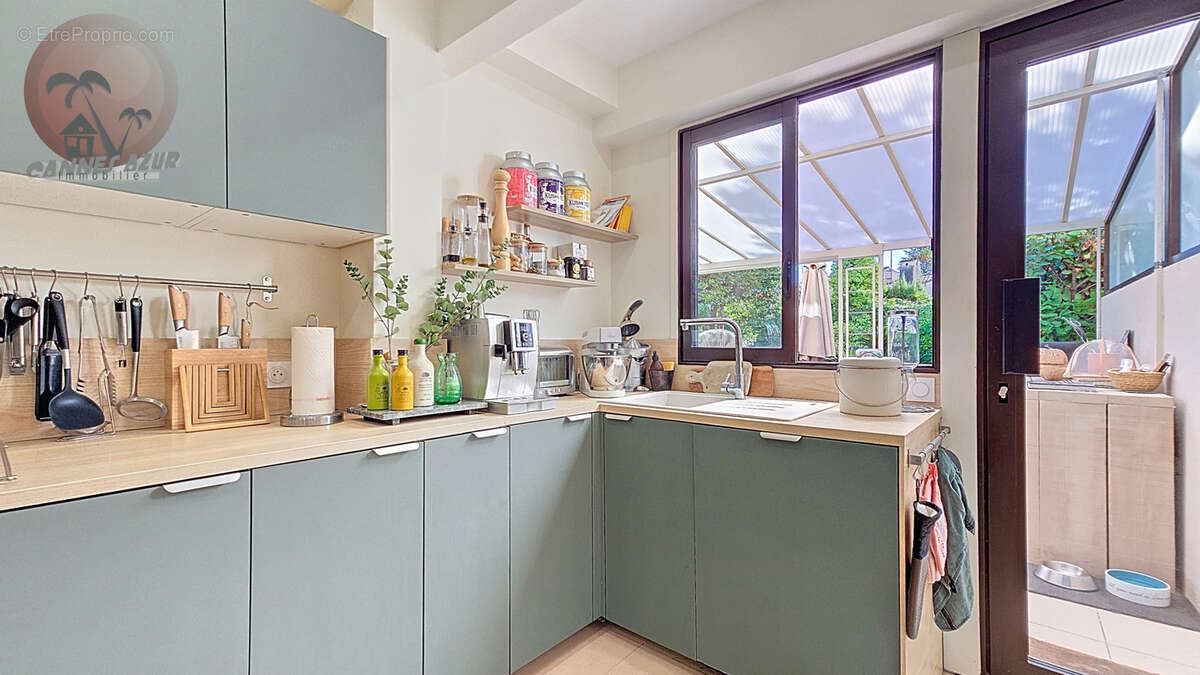 Appartement à LE CANNET