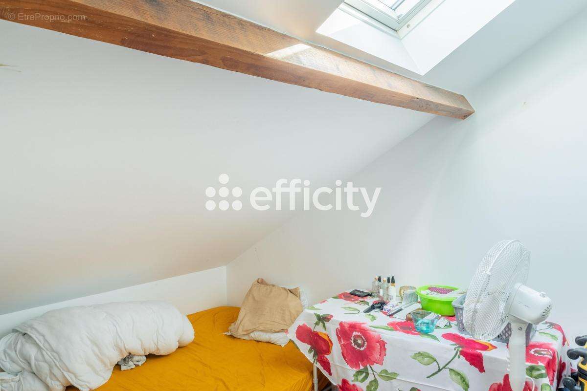 Maison à VILLENEUVE-LE-ROI