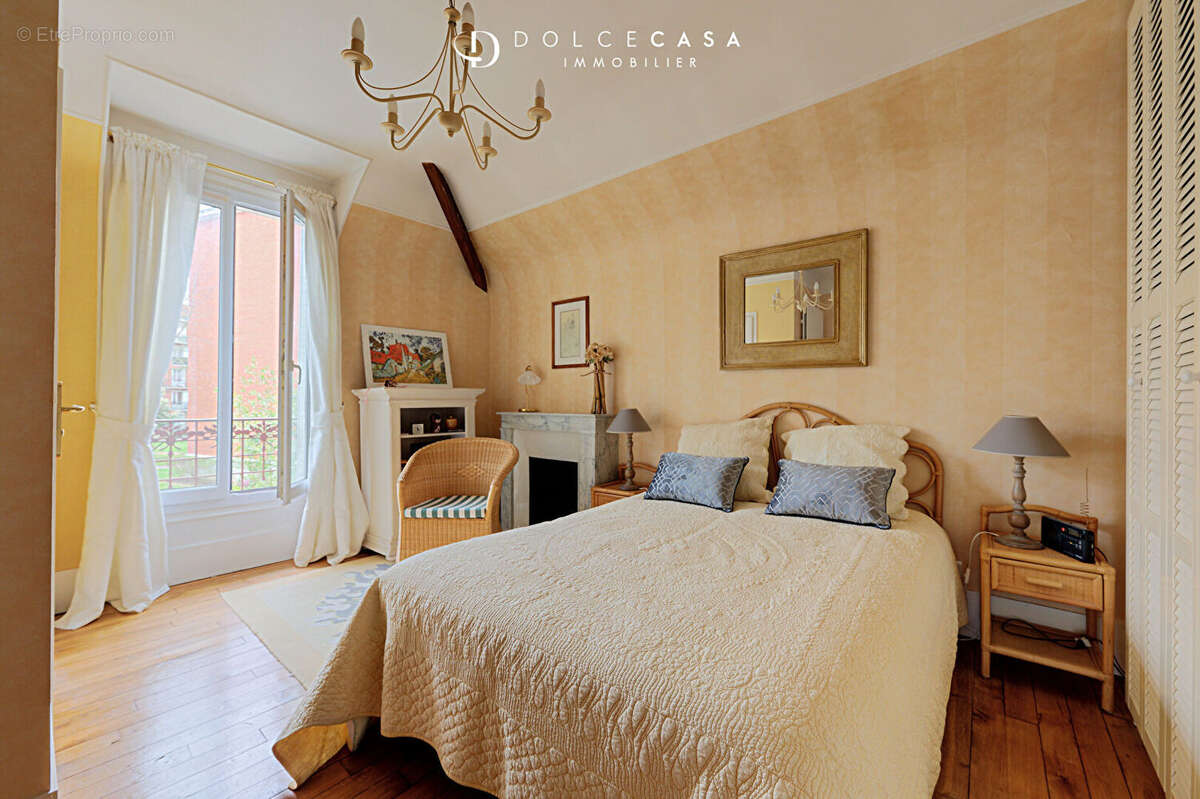 Maison à LE PERREUX-SUR-MARNE