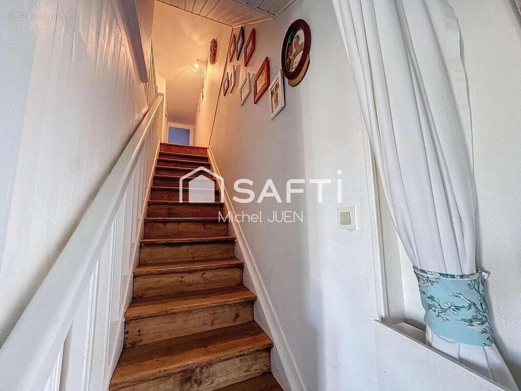 Maison 159 m² à Narrosse  - photo 6