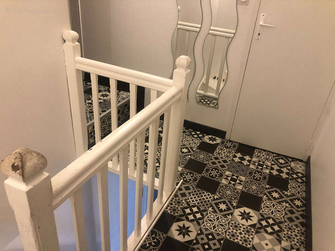 Appartement à LUDRES