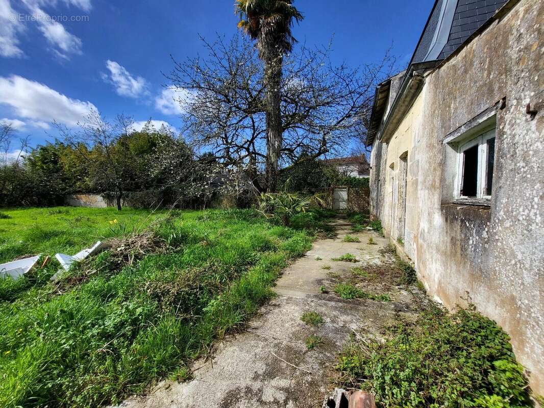 Maison à SAINT-JEAN-D&#039;ANGELY