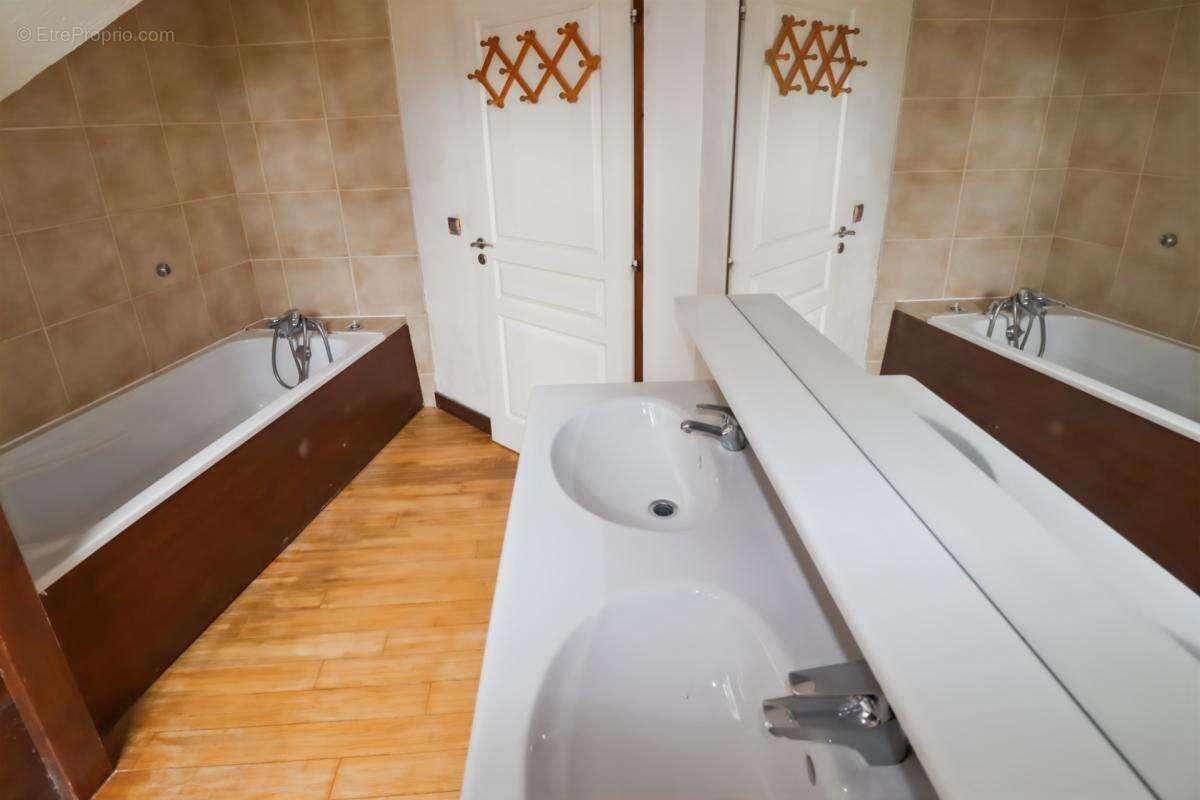 Appartement à vendre 3 pièces SAINT ETIENNE DE SAINT GEOIRS (38) - photo 4