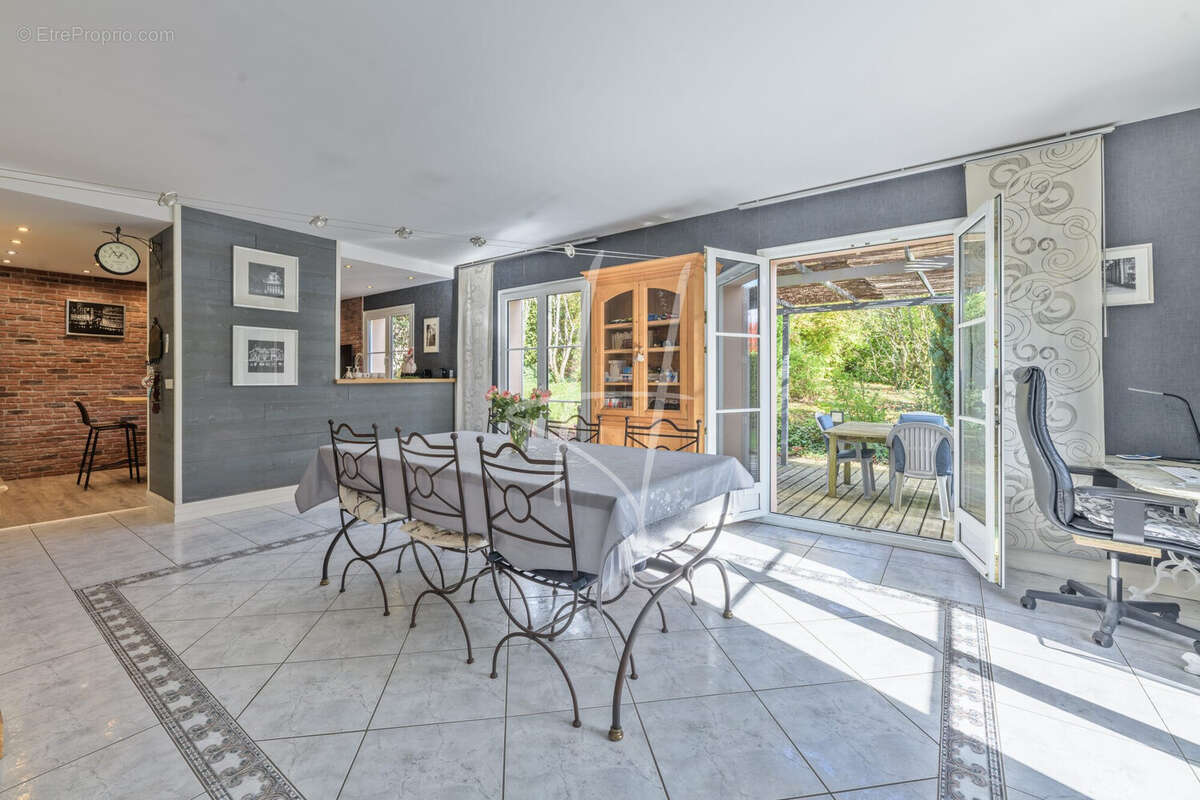 Maison à SCY-CHAZELLES