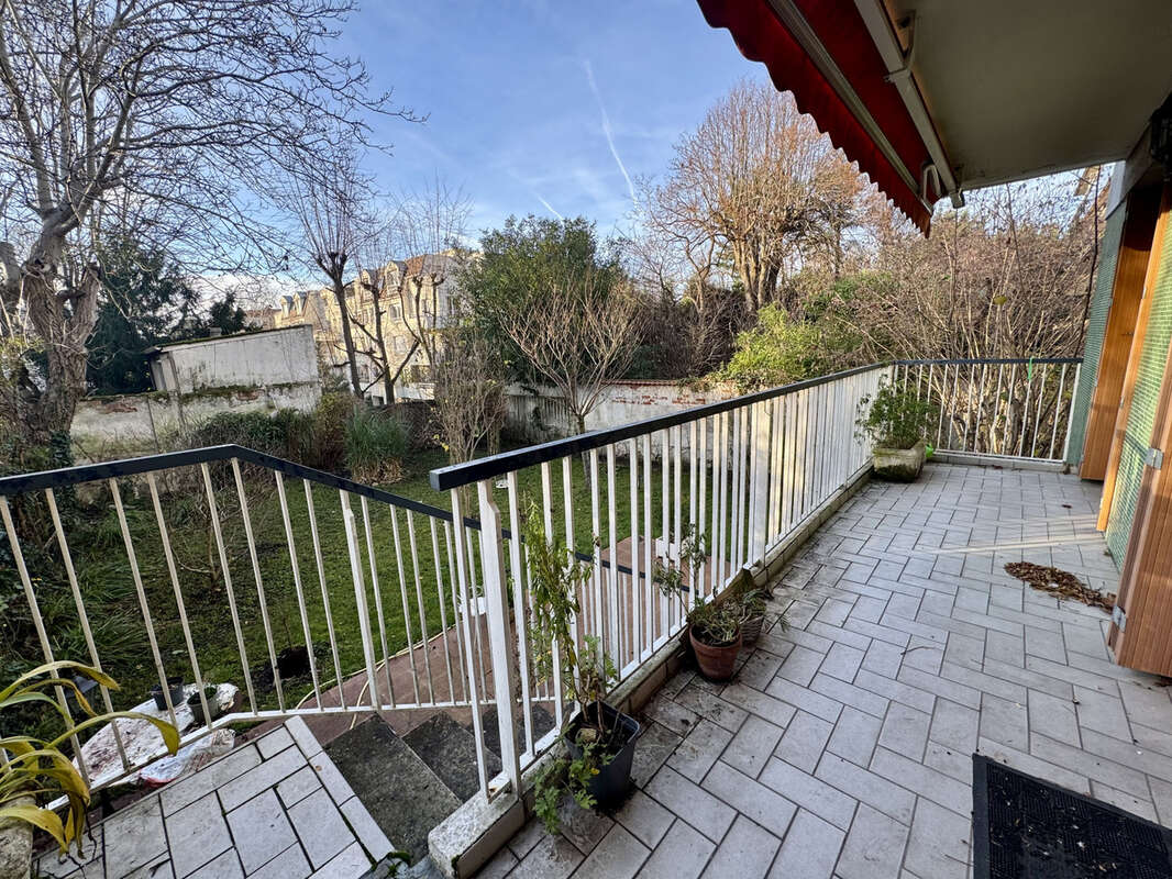 Appartement à LE PERREUX-SUR-MARNE