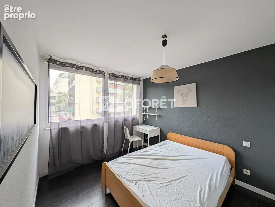 T2 avec place de parking privative - grenoble - chemin des marronniers - photo 3
