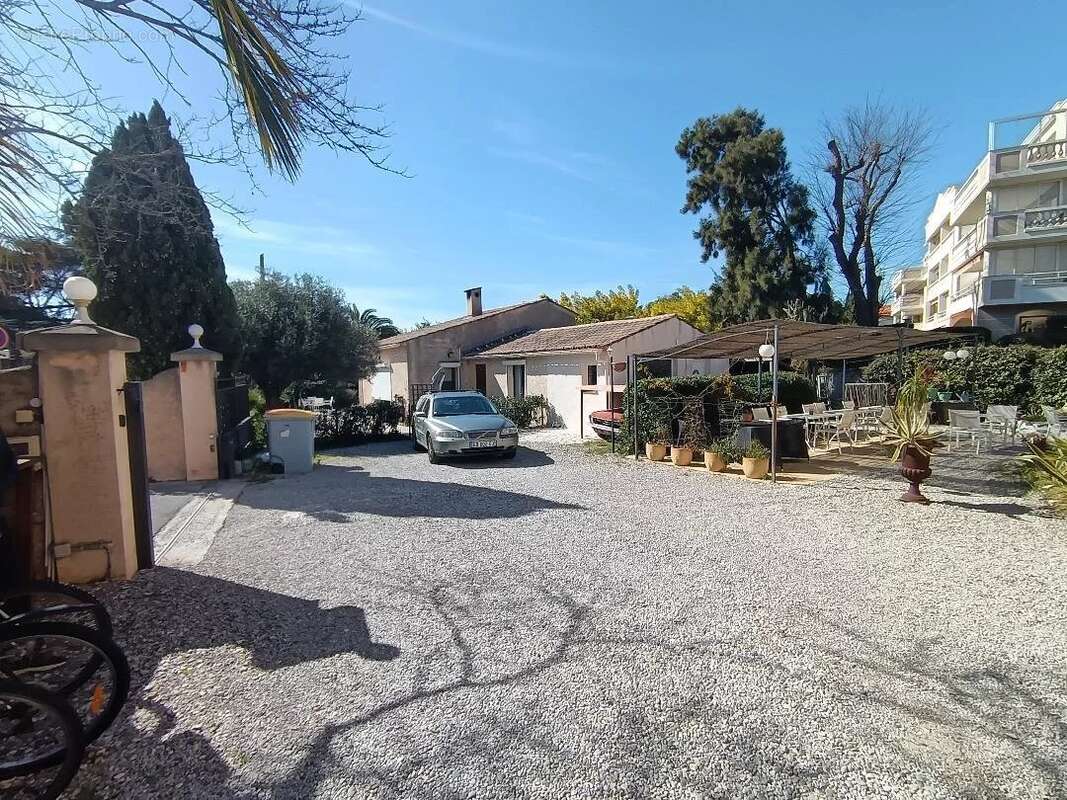 Appartement à SAINT-RAPHAEL