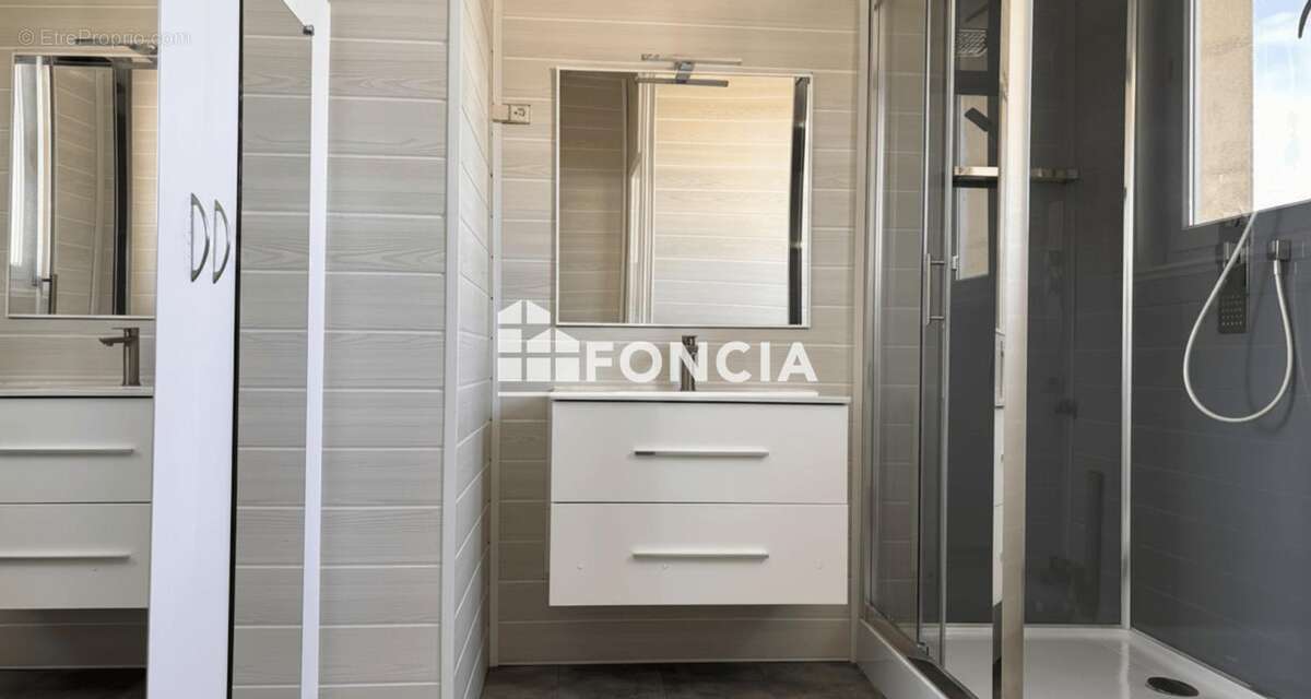 Appartement à ANGOULINS