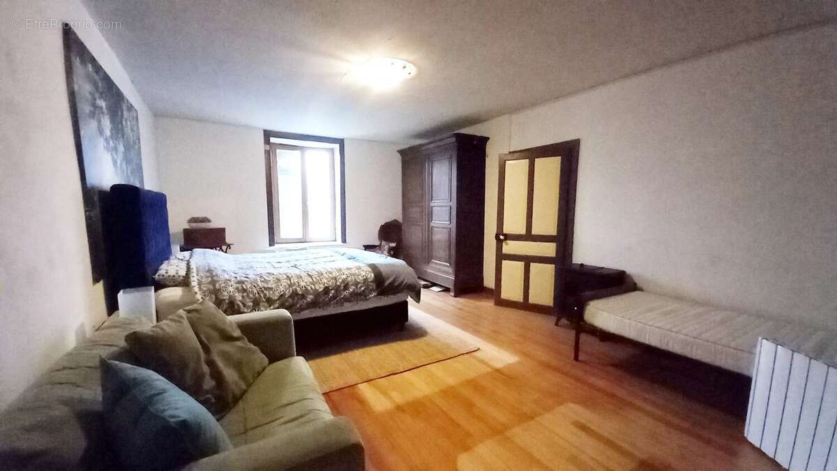 Maison à SAINT-BASLEMONT