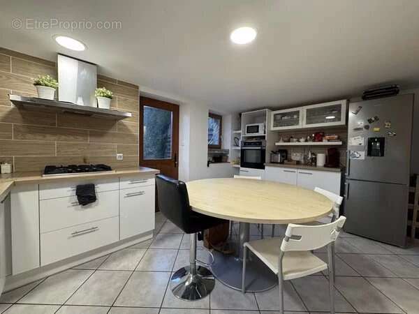 Maison à PIERRE-CHATEL