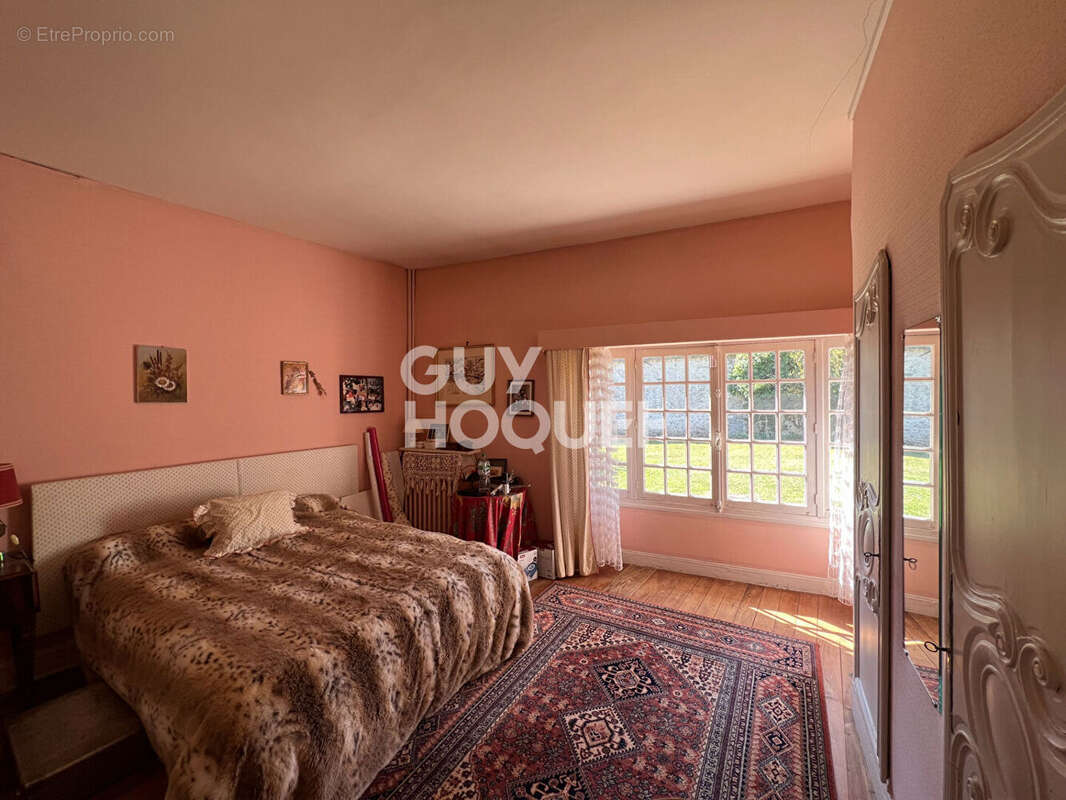 Maison à FONTAINEBLEAU