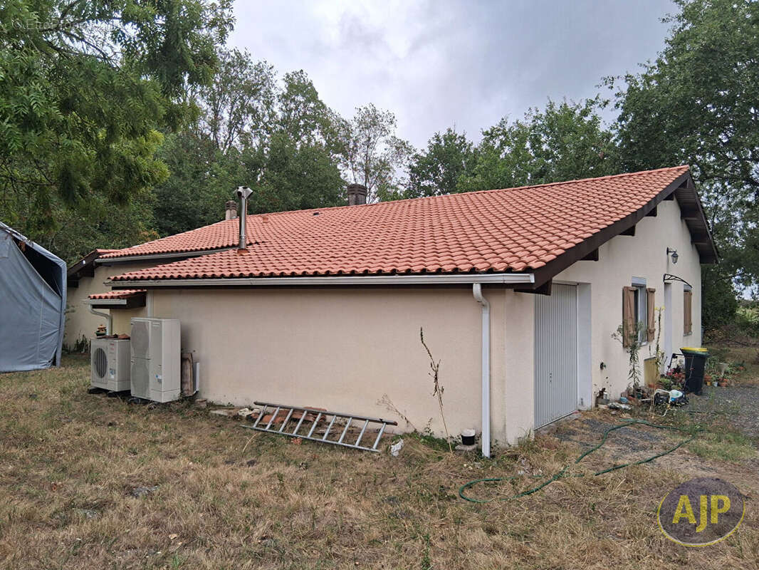 Maison à SAINT-SAUVEUR