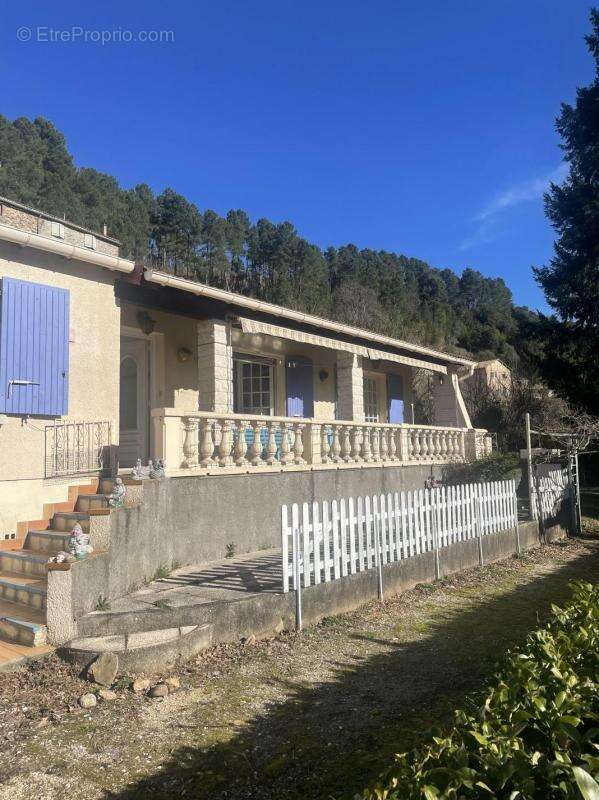 Maison à PEYREMALE