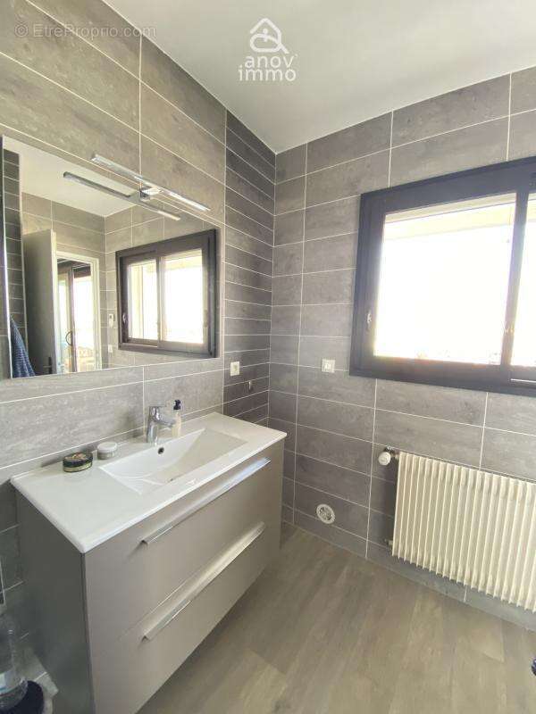 Appartement T5 coeur de ville, les sables d.olonne ,dernier é - photo 19