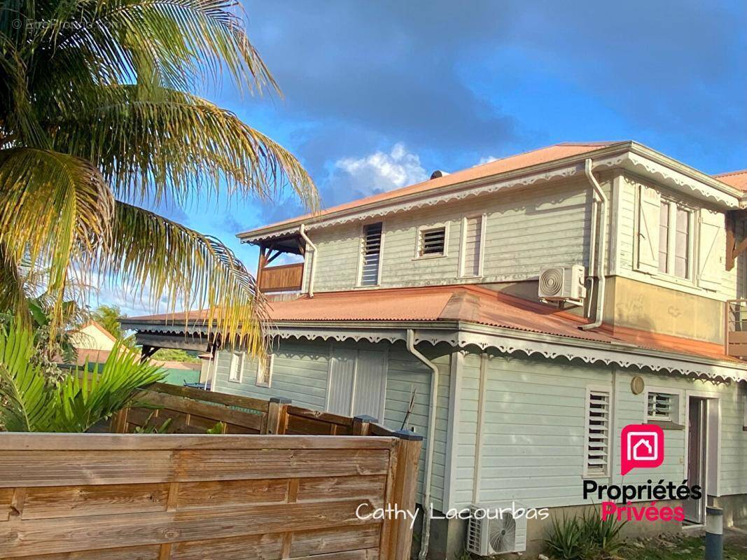 Appartement à PETIT-BOURG