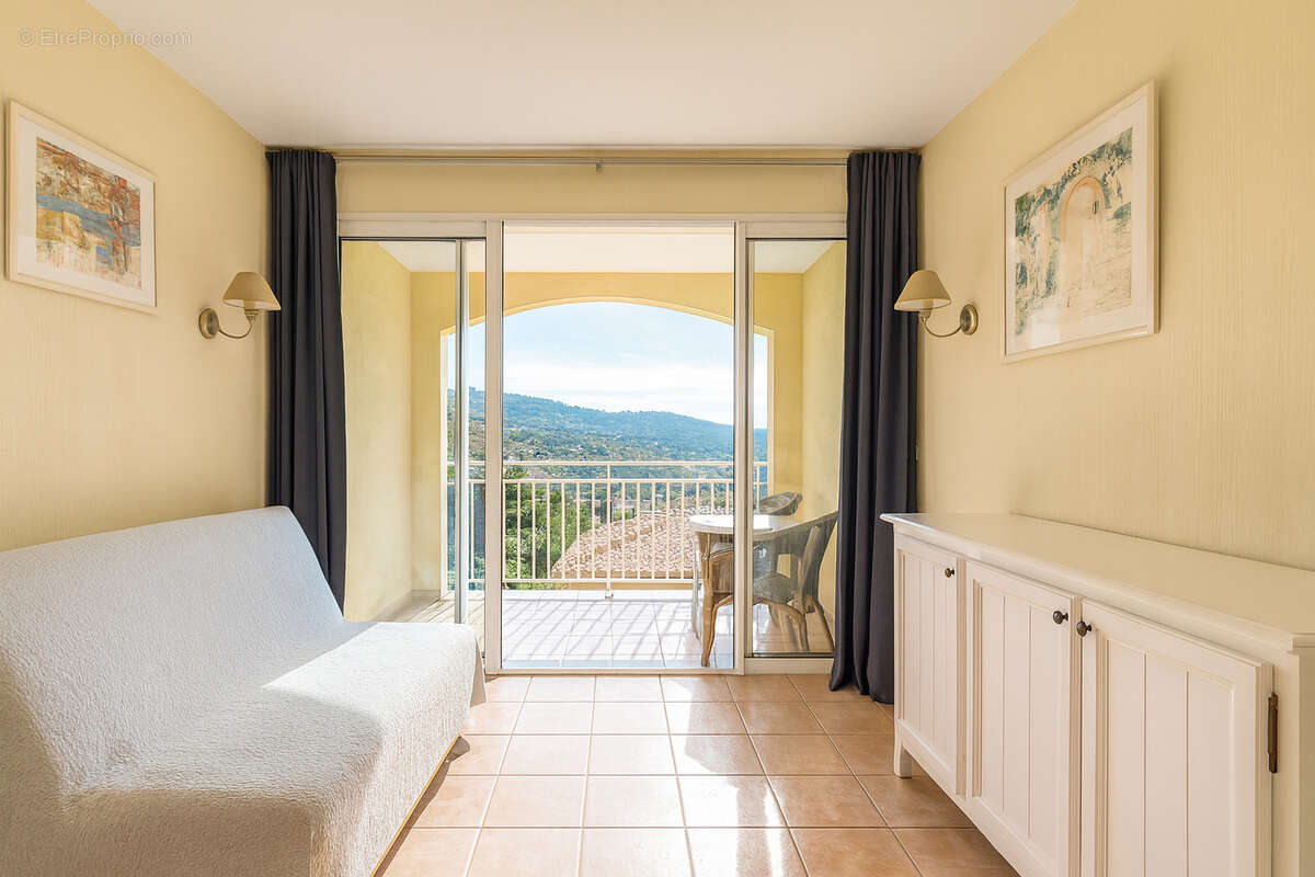 Appartement à LES ISSAMBRES