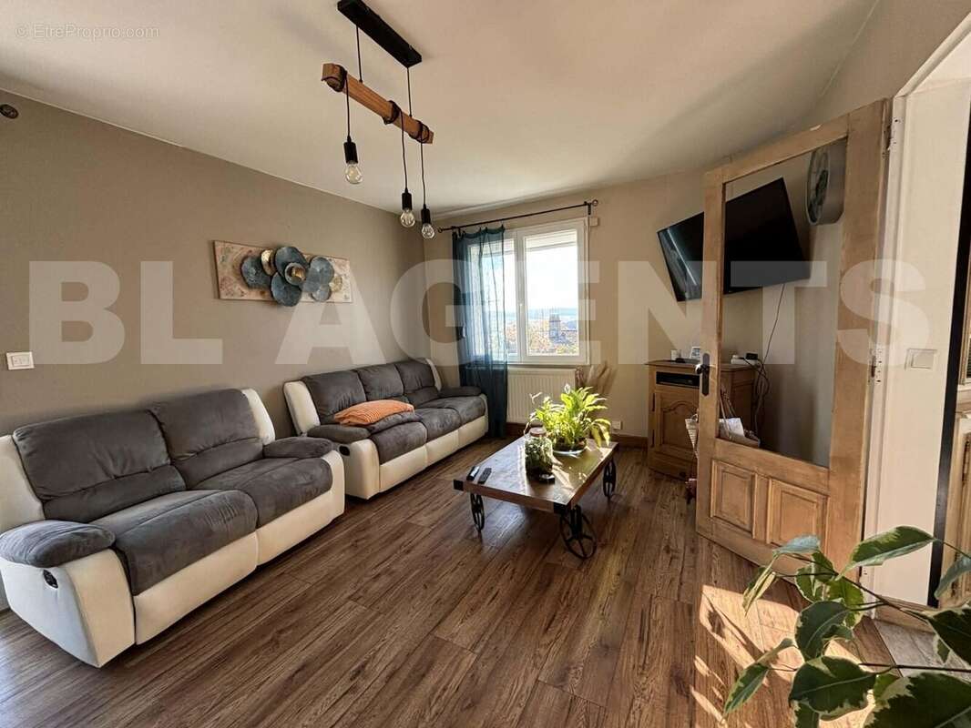 62309e12-a1db-4fbe-bec8-8292f47364fb - Maison à MOUZON