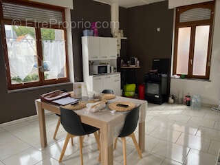 Appartement à AVESNELLES