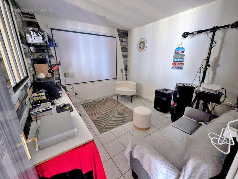 Maison à SAINT-GERMAIN-EN-COGLES