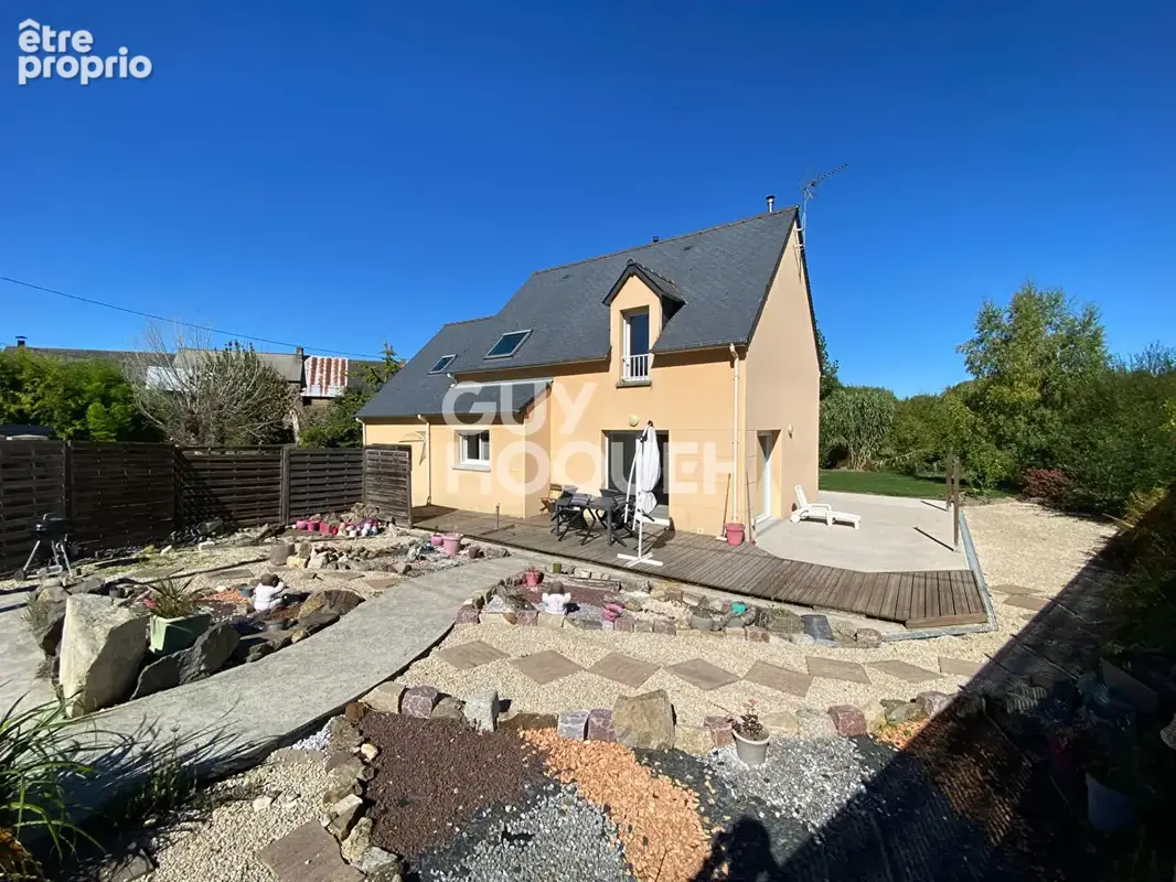 Maison à SAINT-GUINOUX