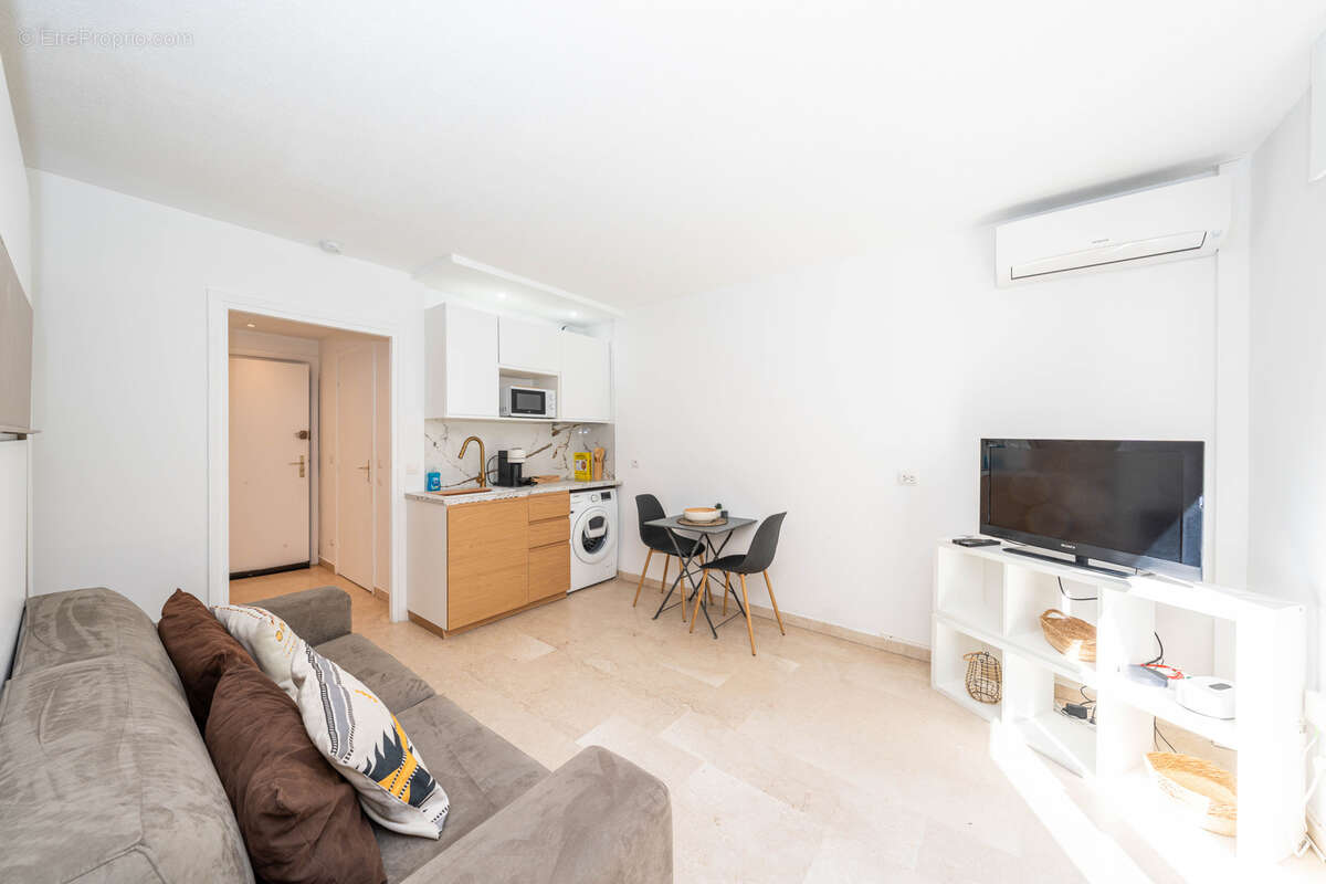 Appartement à MOUGINS